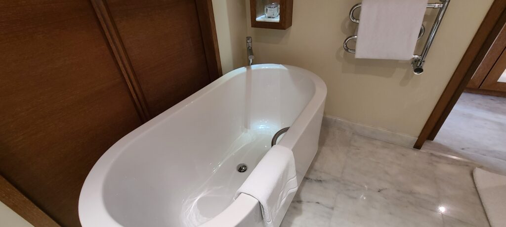 JW Marriott Absheron Baku Bathtub