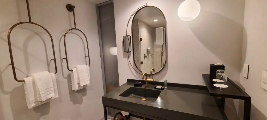 Hotel Citrine Bathroom Sink & Mirror