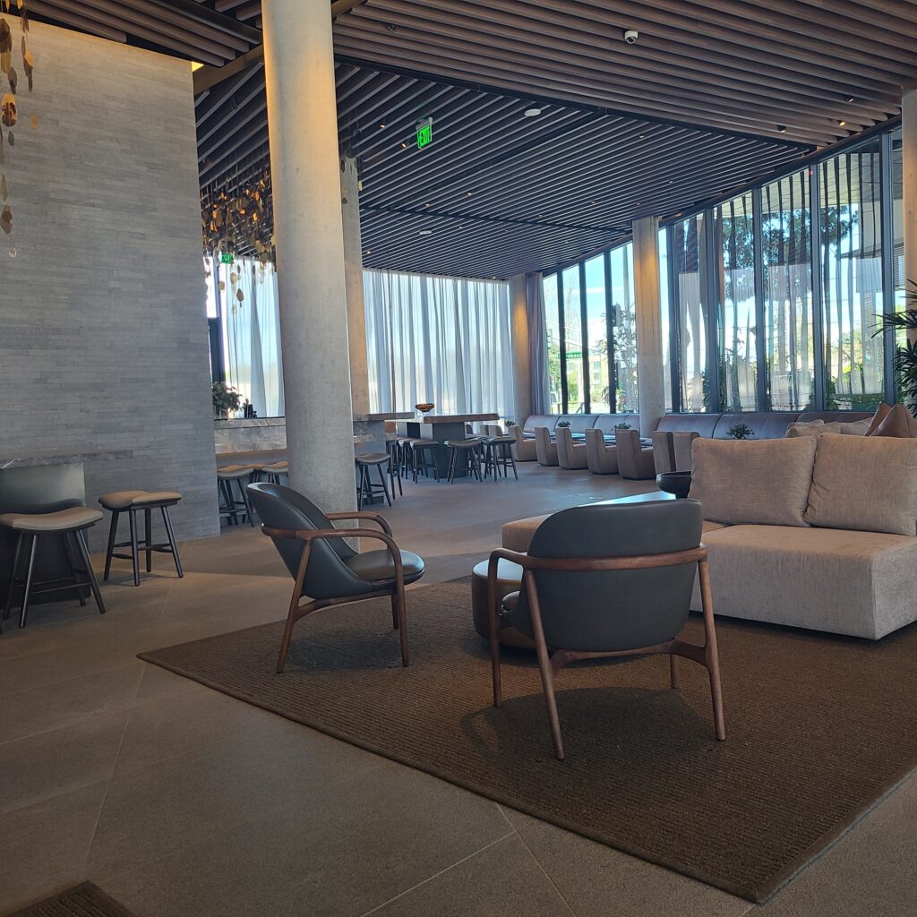 TETRA Hotel Lobby