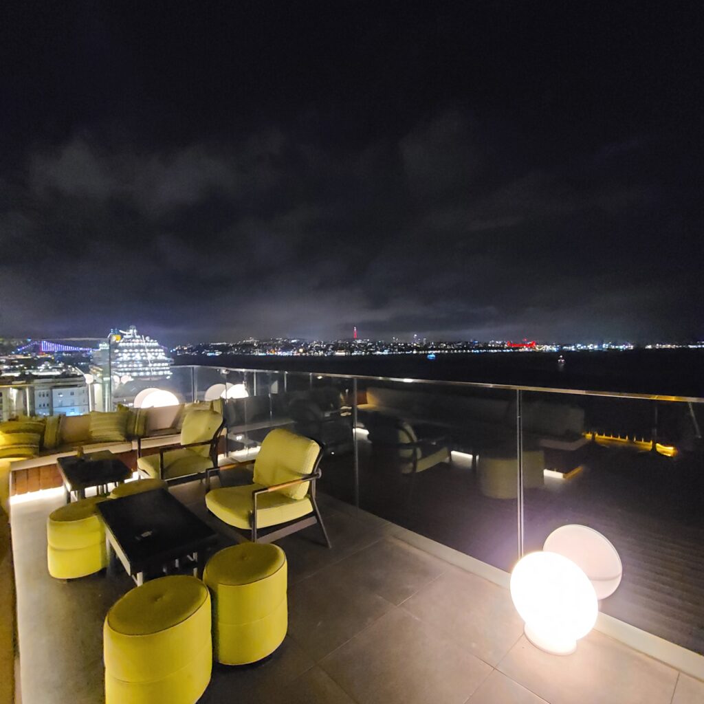 JW Marriott Istanbul Bosphorus Sky Karakoy Night View