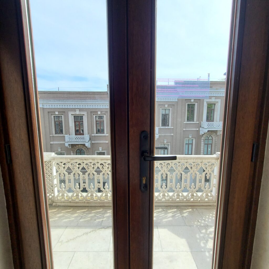 W Istanbul Studio Suite Balcony