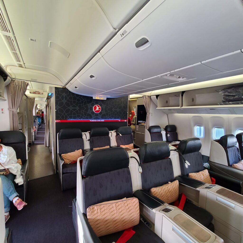 Turkish Airlines Business Class 777