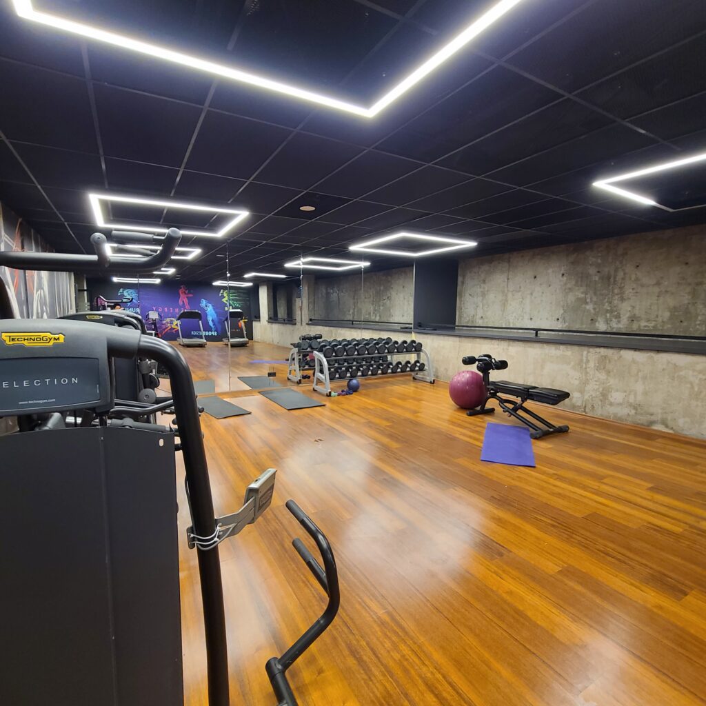 Residence Inn Atasehir Gym