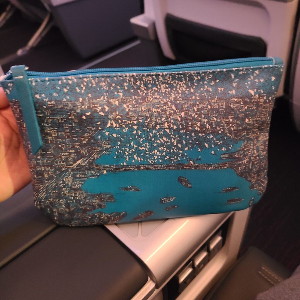 Turkish Airlines Business Class A321neo Amenity Kit