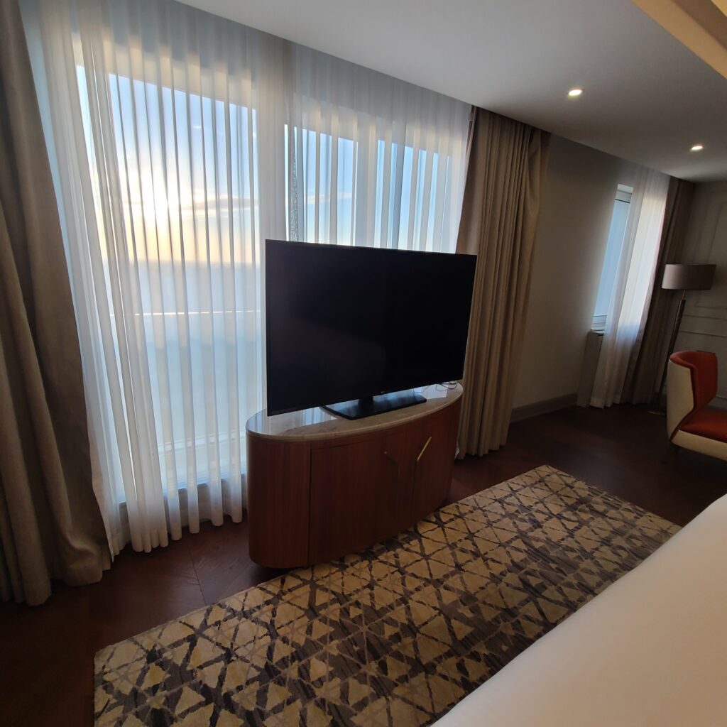 Sheraton Bishkek Junior Suite TV