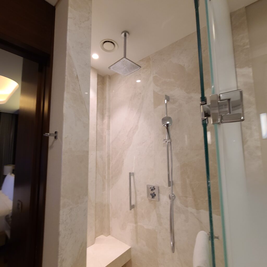 Hilton Tashkent City Shower