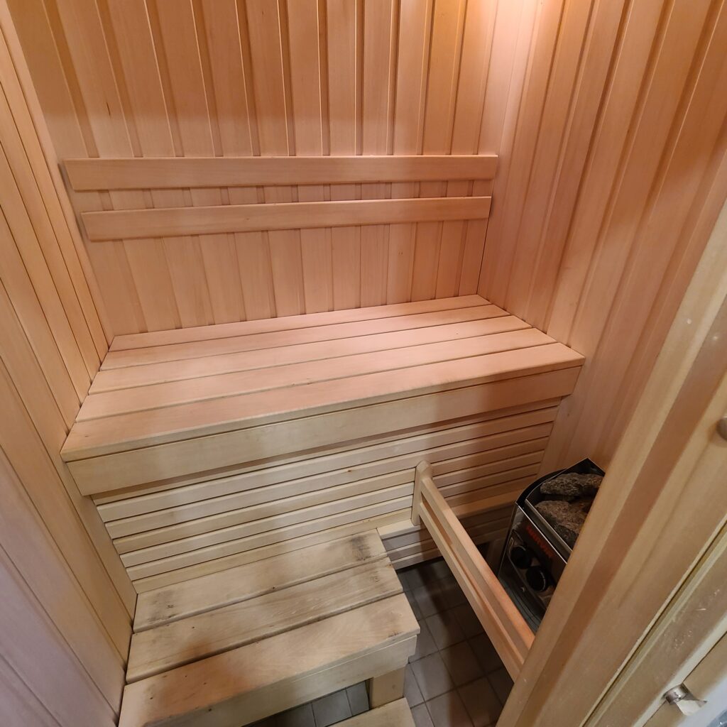 Tenir Eco Hotel In-Room Sauna