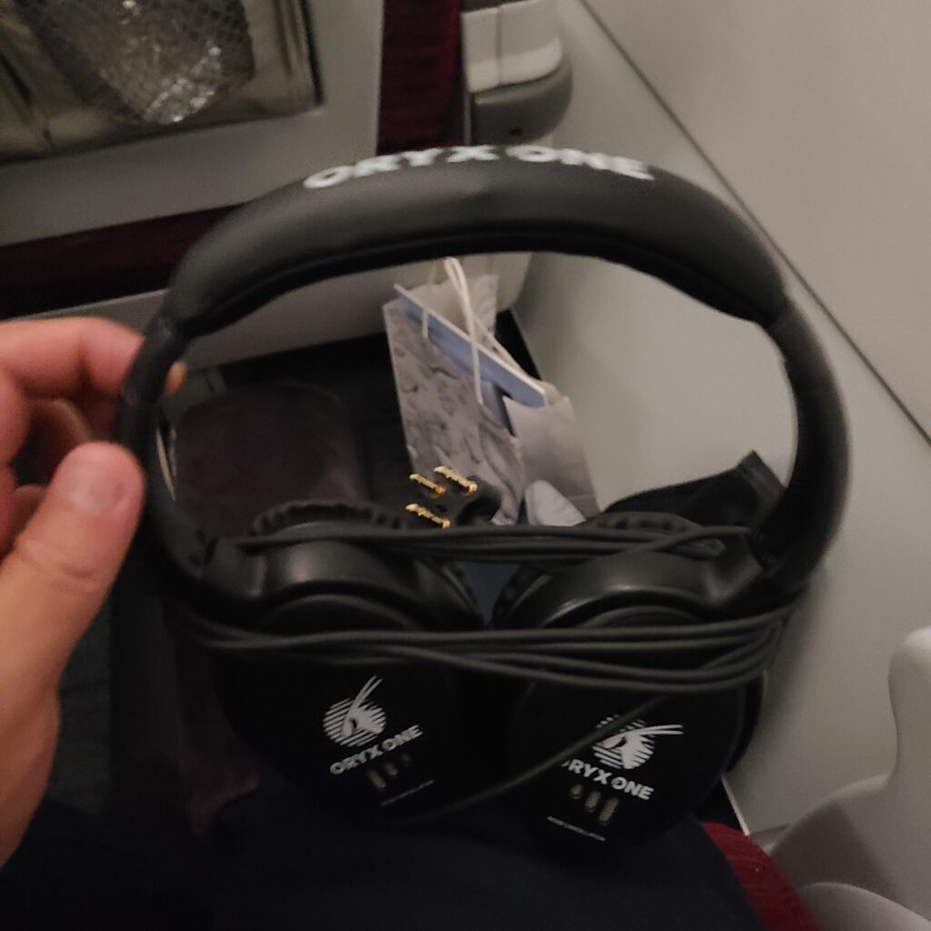 Qatar Airways Business Class A320 Oryx Headphones