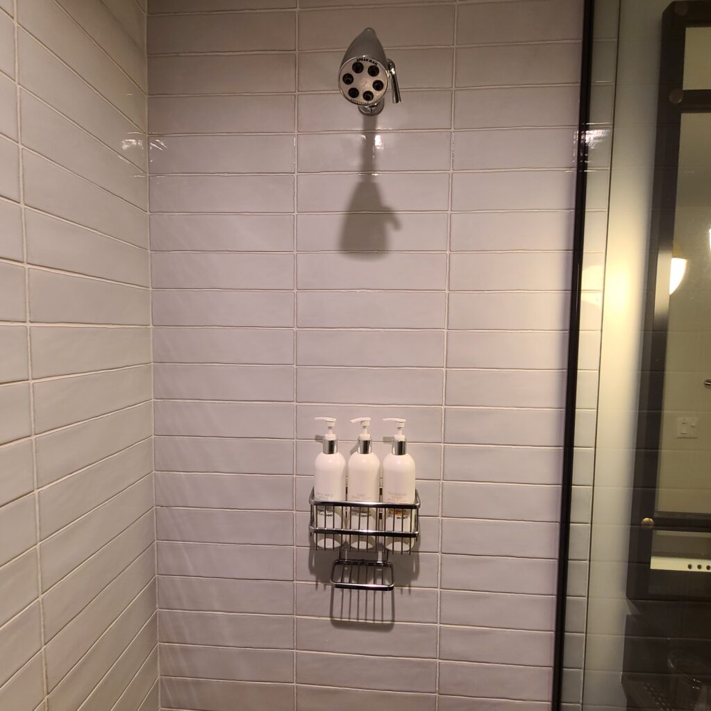 Kimpton Everly Hotel Shower