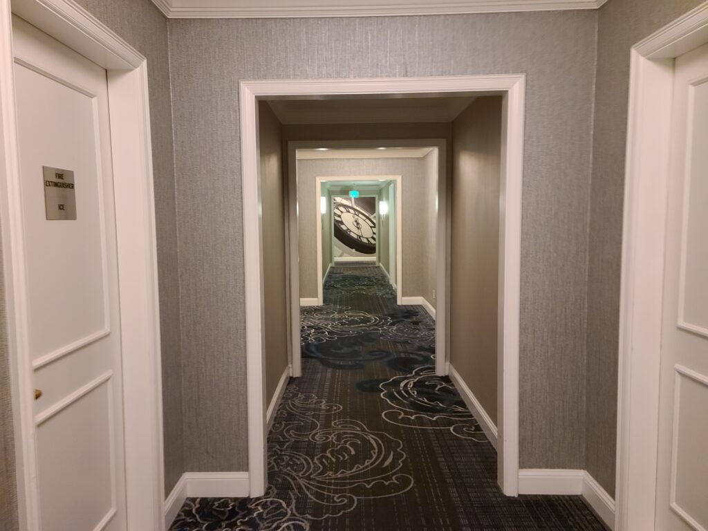 The Ritz-Carlton, San Francisco Rooms Hallway