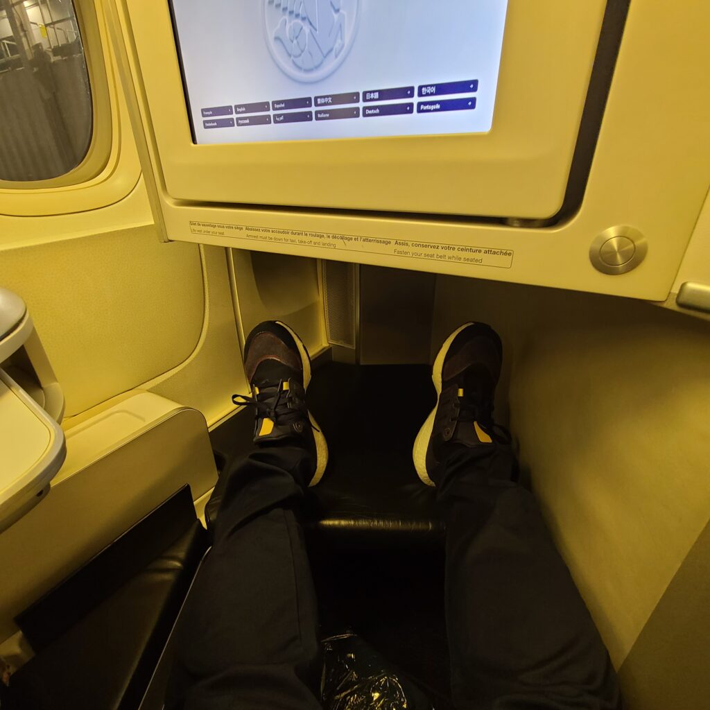 Air France Business Class Boeing 777-300ER Footwell