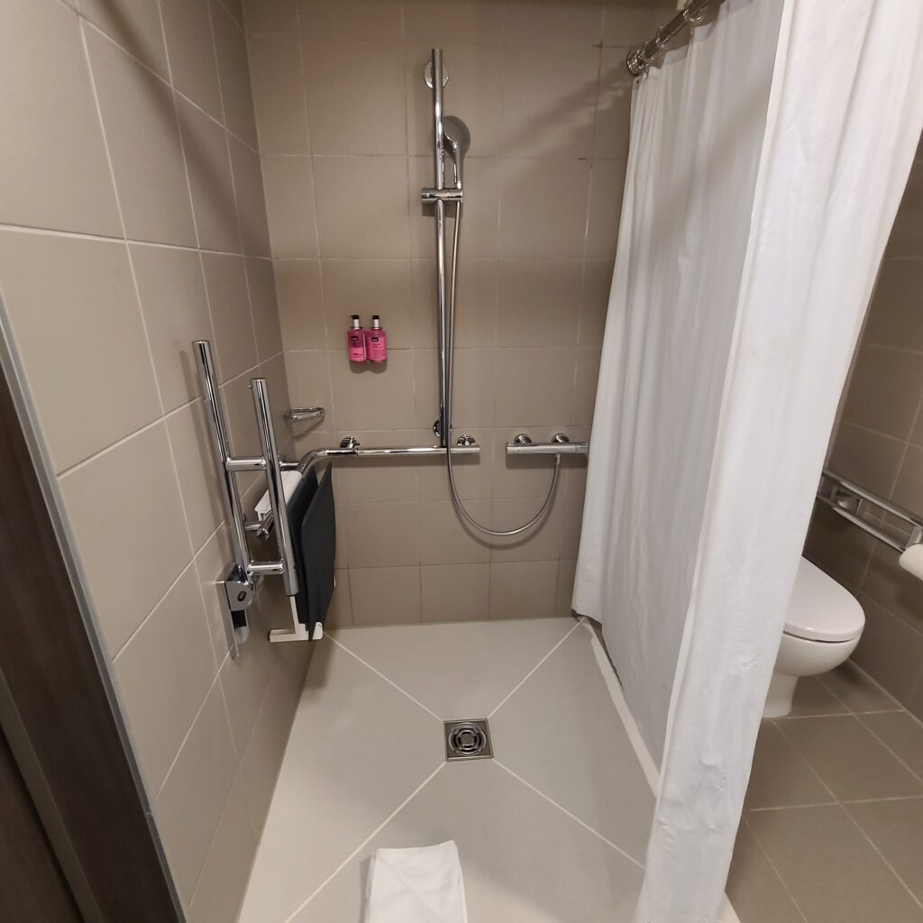 Moxy Paris CDG Bathroom Shower