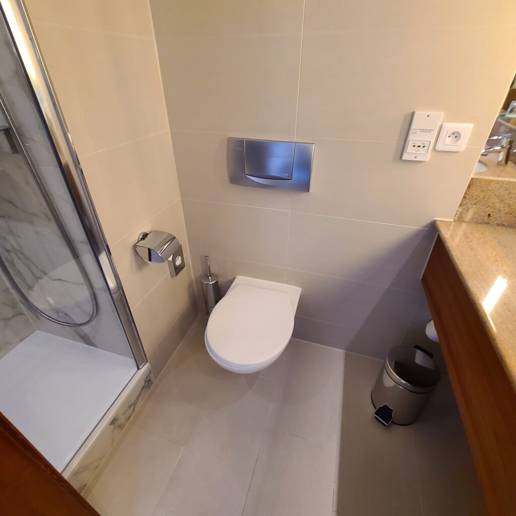 Prague Marriott Hotel Family Suite Bathroom Toilet