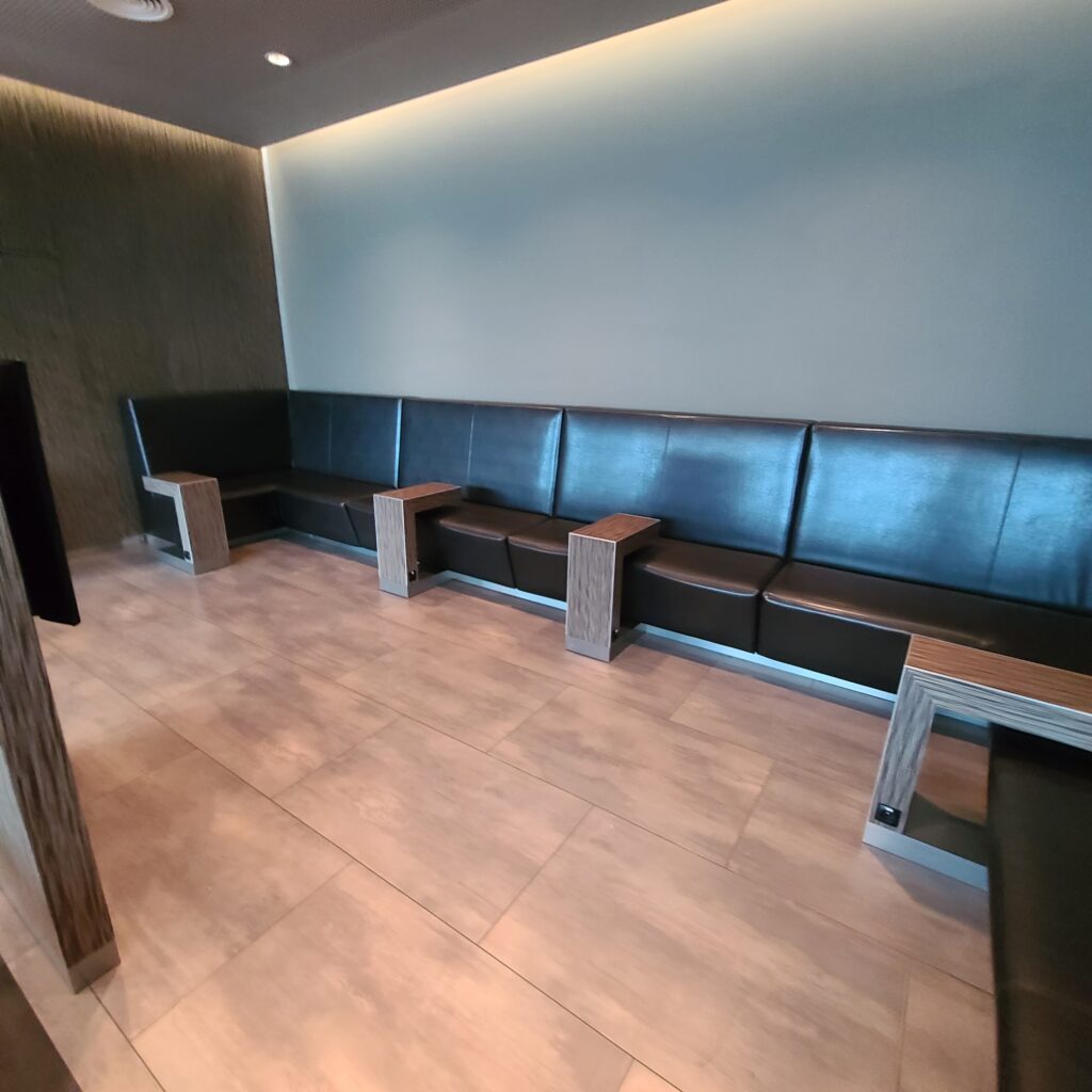 Erste Premier Lounge, PRG Seating