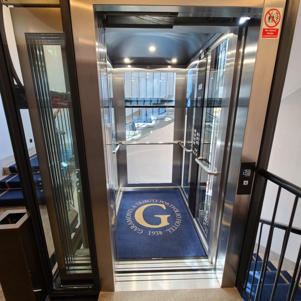 Garamond, Tribute Portfolio Elevator
