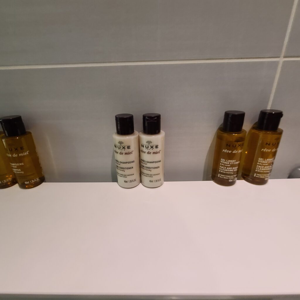 Hotel Indigo Paris Opera Nuxe Paris Toiletries