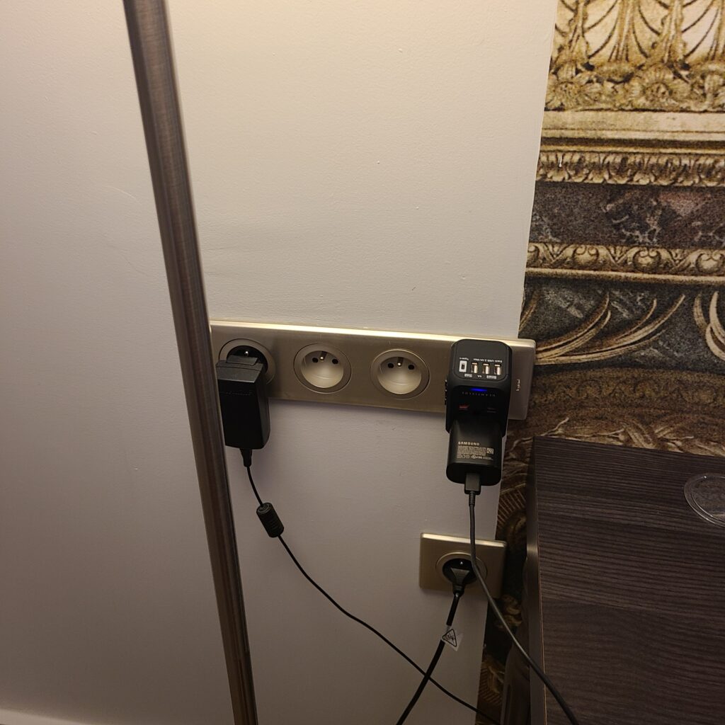 Hotel Indigo Paris Opera Junior Suite Power Plugs