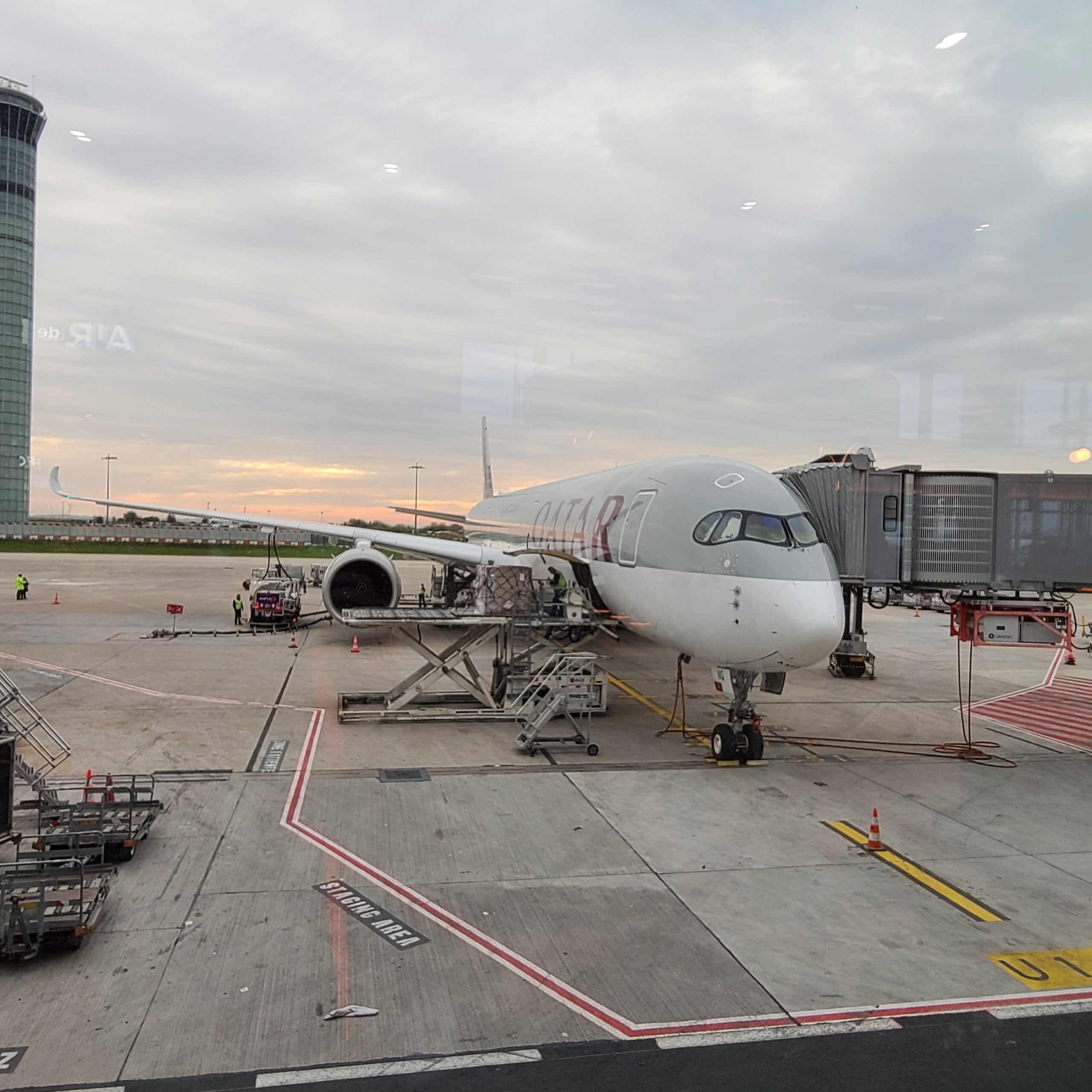 Qatar Airways Airbus A350-1000