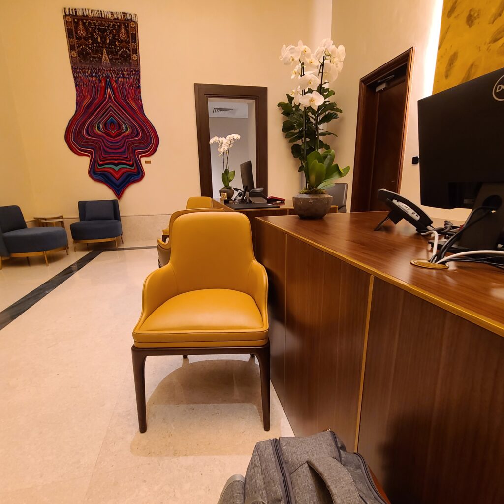 St. Regis Marsa Arabia Reception Desk
