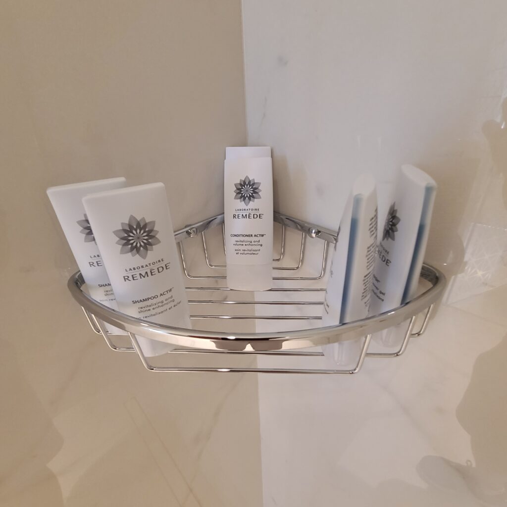 St. Regis Marsa Arabia Remède Toiletries