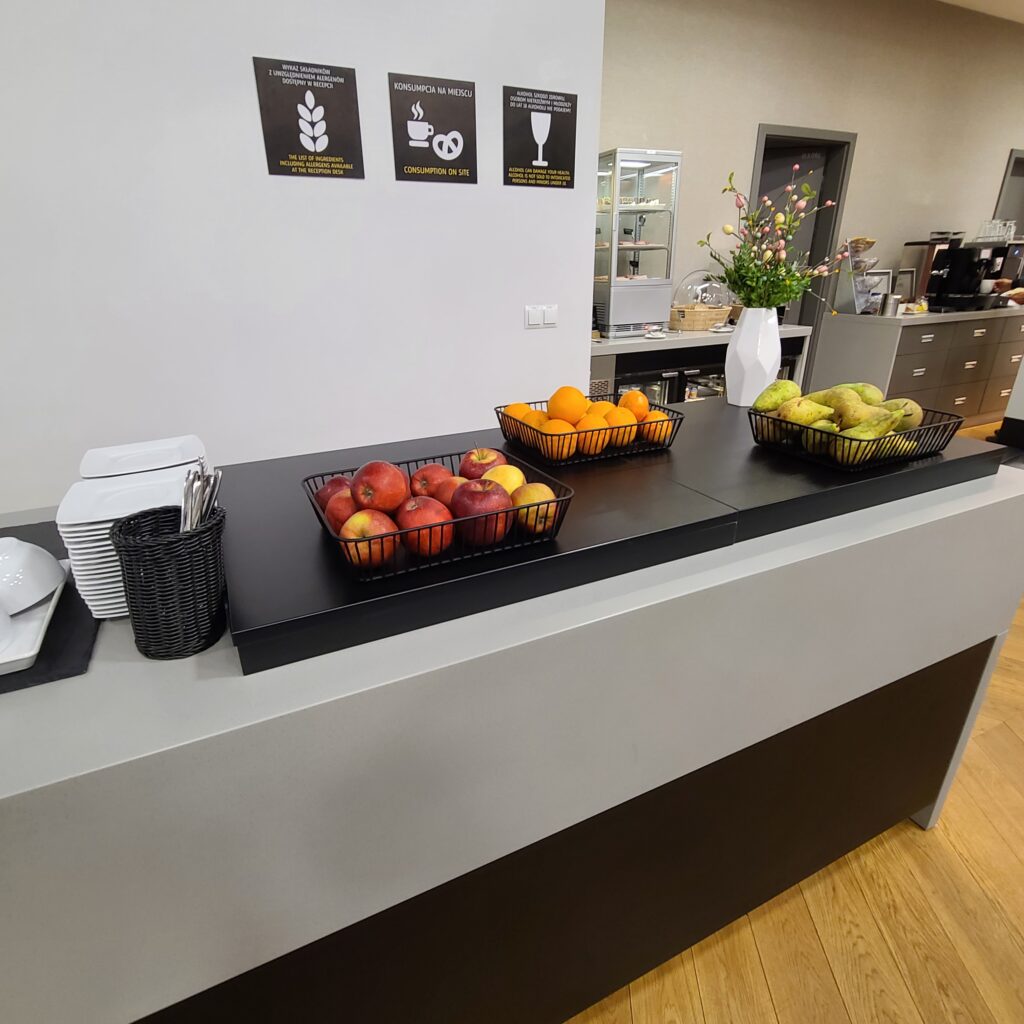 Krakow Airport Business Lounge Fruits