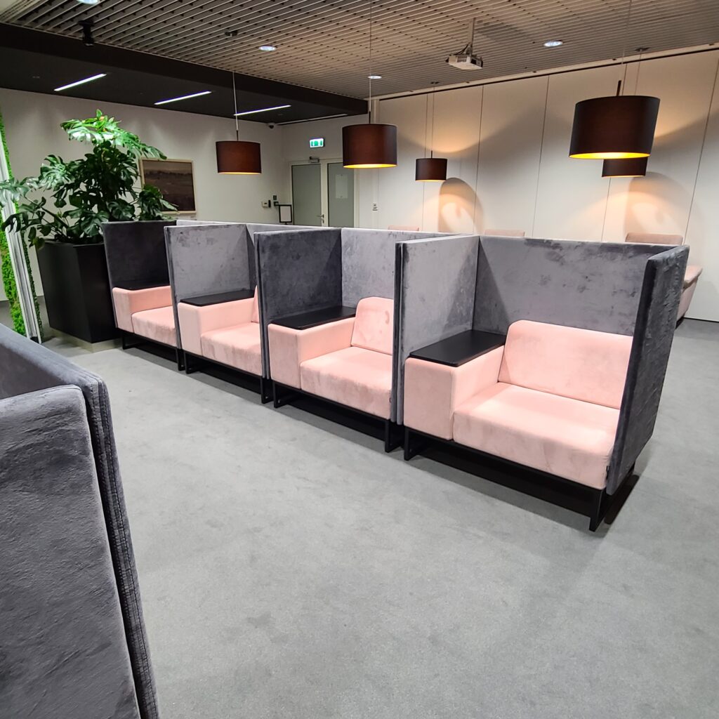 Krakow Airport Business Lounge Schengen Quiet Room Seating