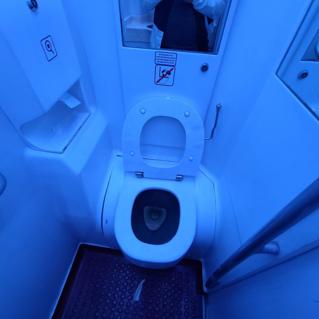 Frecciarossa Standard Class Lavatory Toilet
