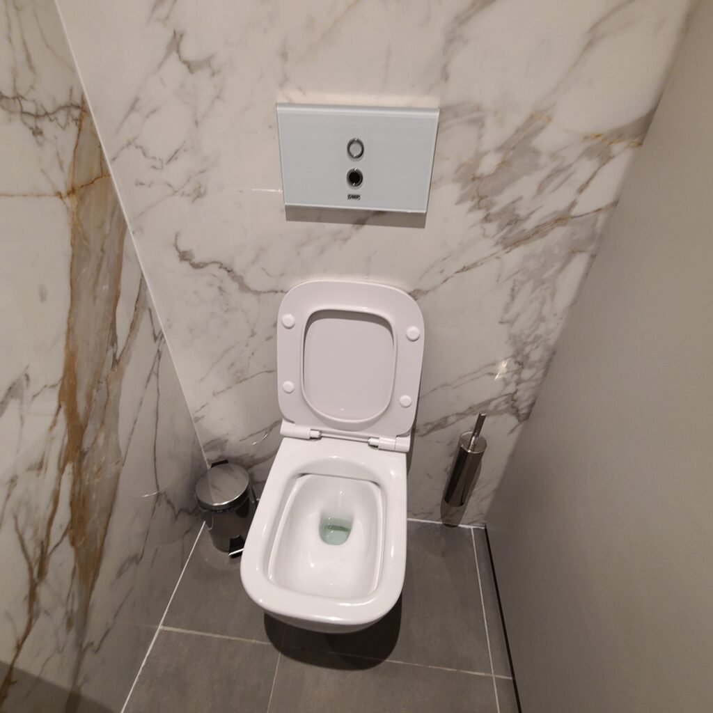 Plaza Premium Lounge FCO Terminal 1 Toilet