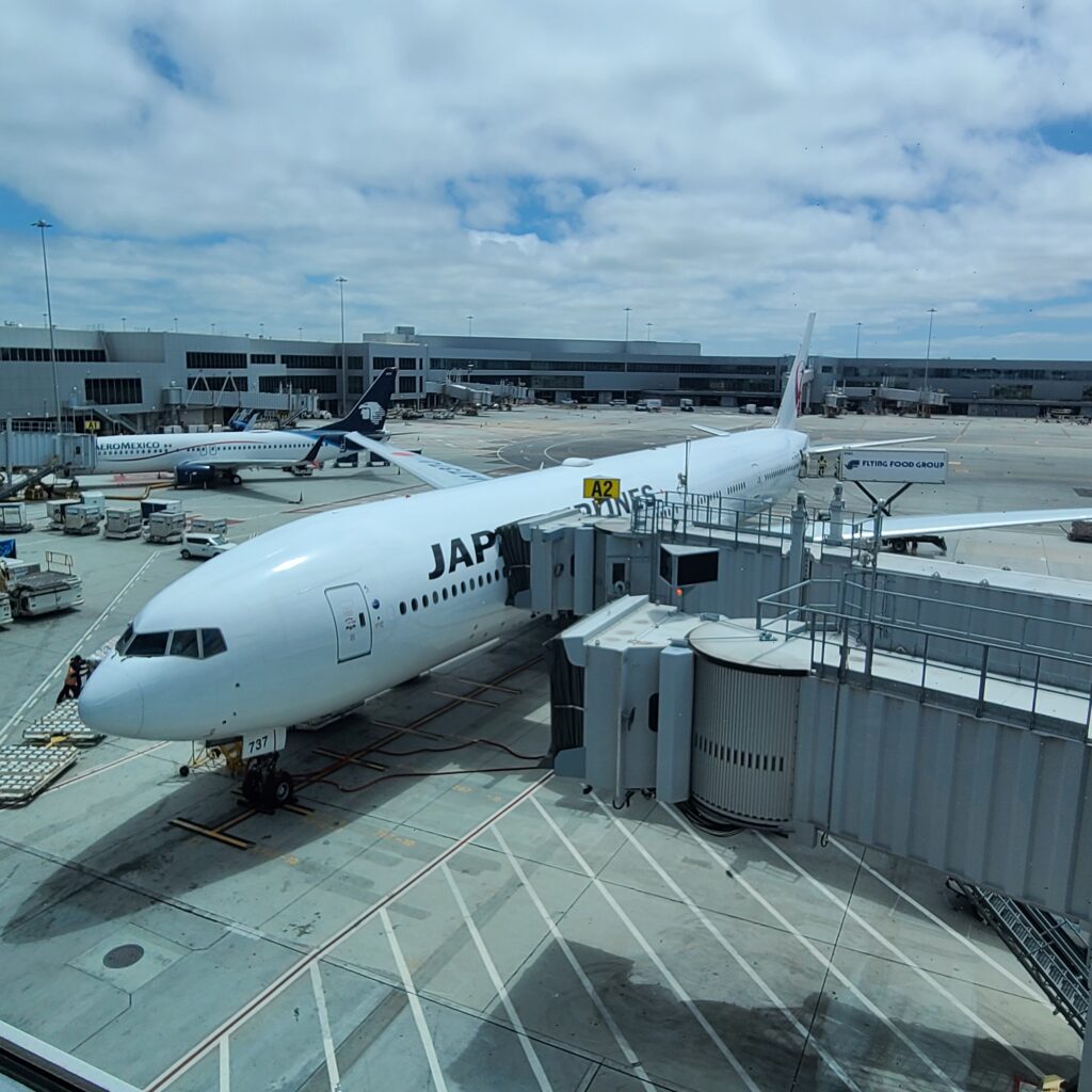 JAL Boeing 777-300ER