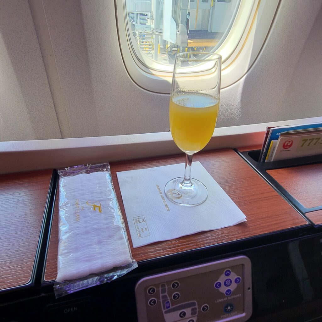 JAL Boeing 777-300ER First Class Pre-Flight Drink