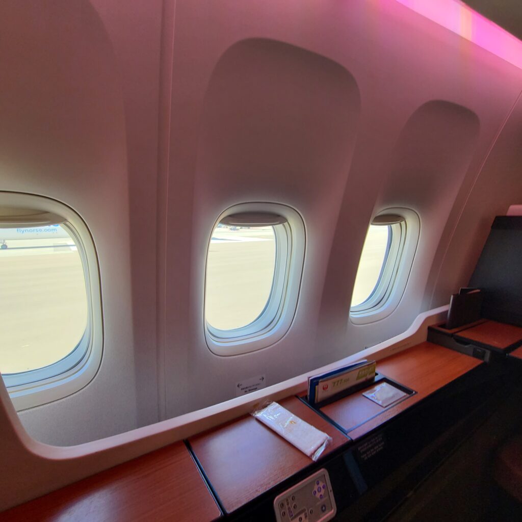 JAL Boeing 777-300ER First Class Windows