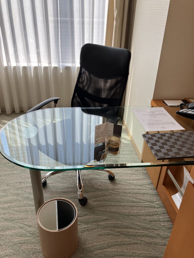 Sheraton Grand Hiroshima Club Room Work Desk