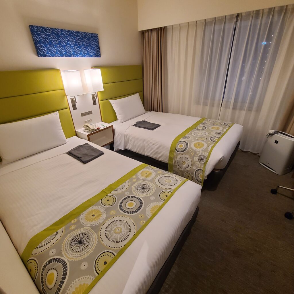 ANA Holiday Inn Sapporo Susukino- 2 Single Beds