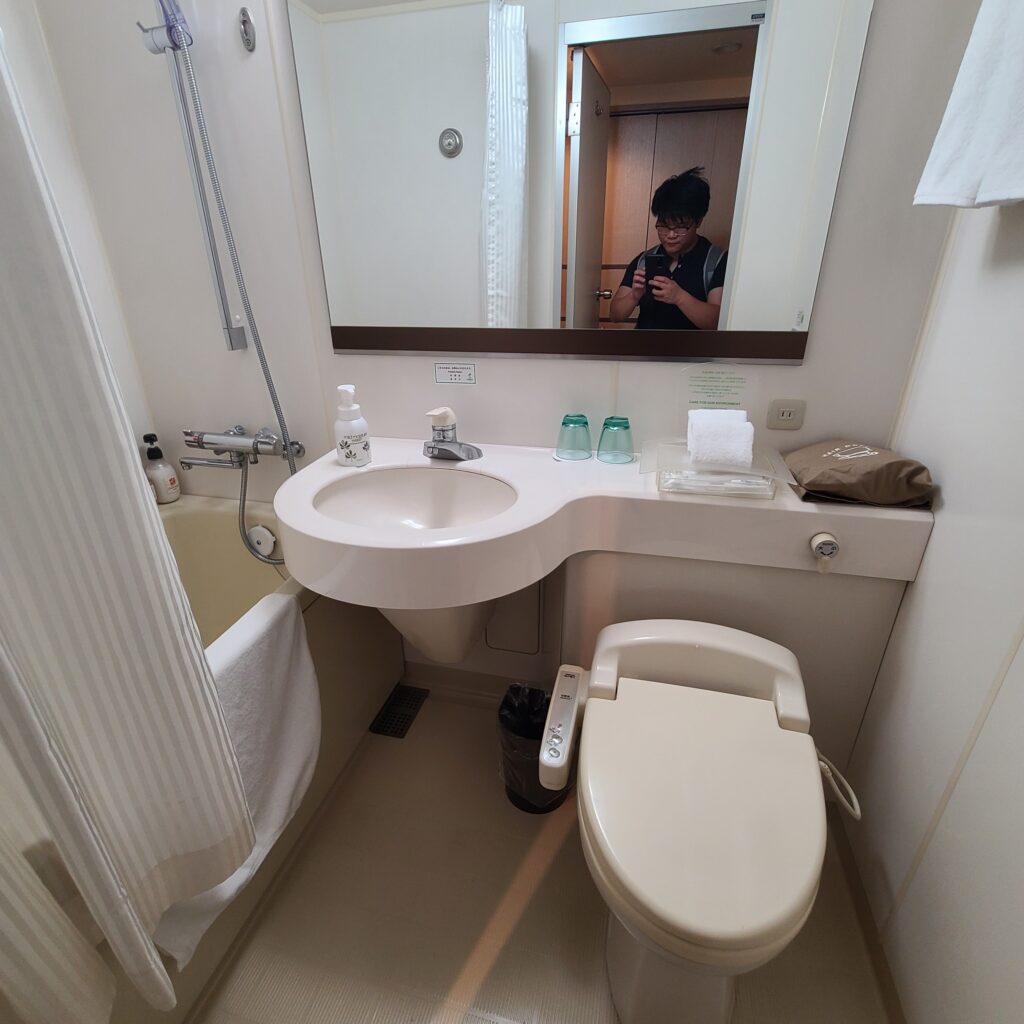 ANA Holiday Inn Sapporo Susukino Bathroom