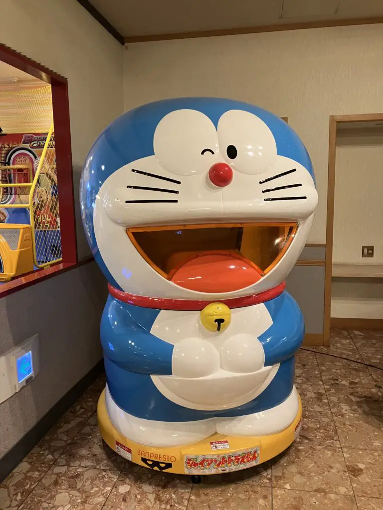 Dai-ichi Takimotokan Game Plaza Doraemon Figure