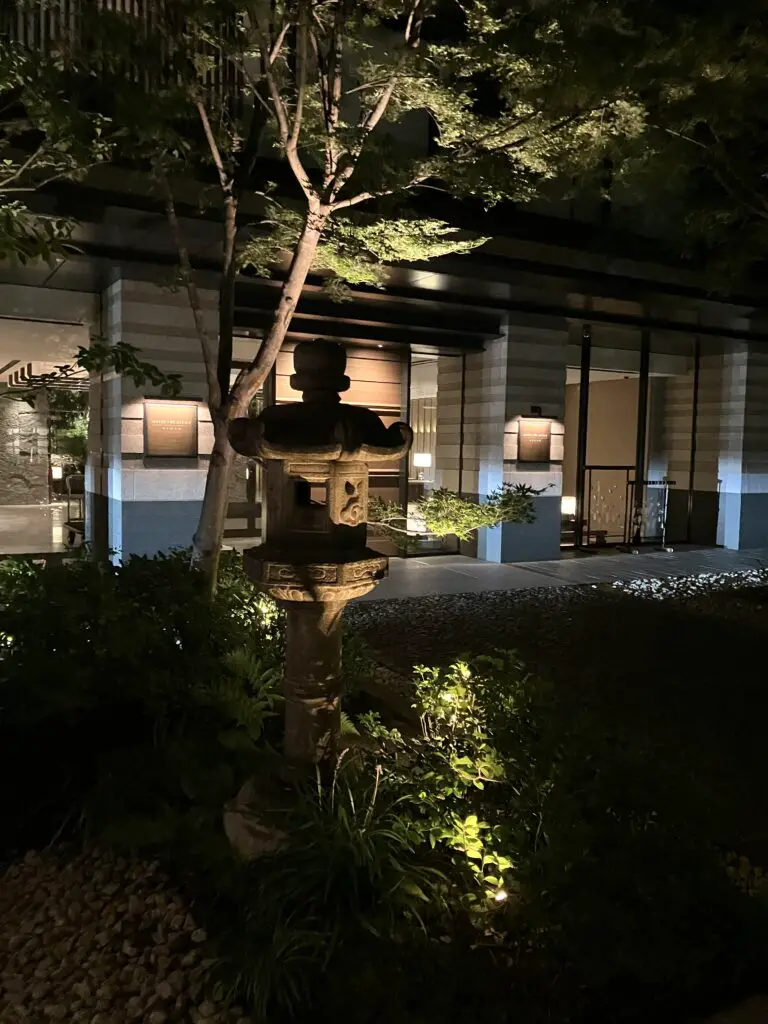 HOTEL THE MITSUI KYOTO Entrance at Night