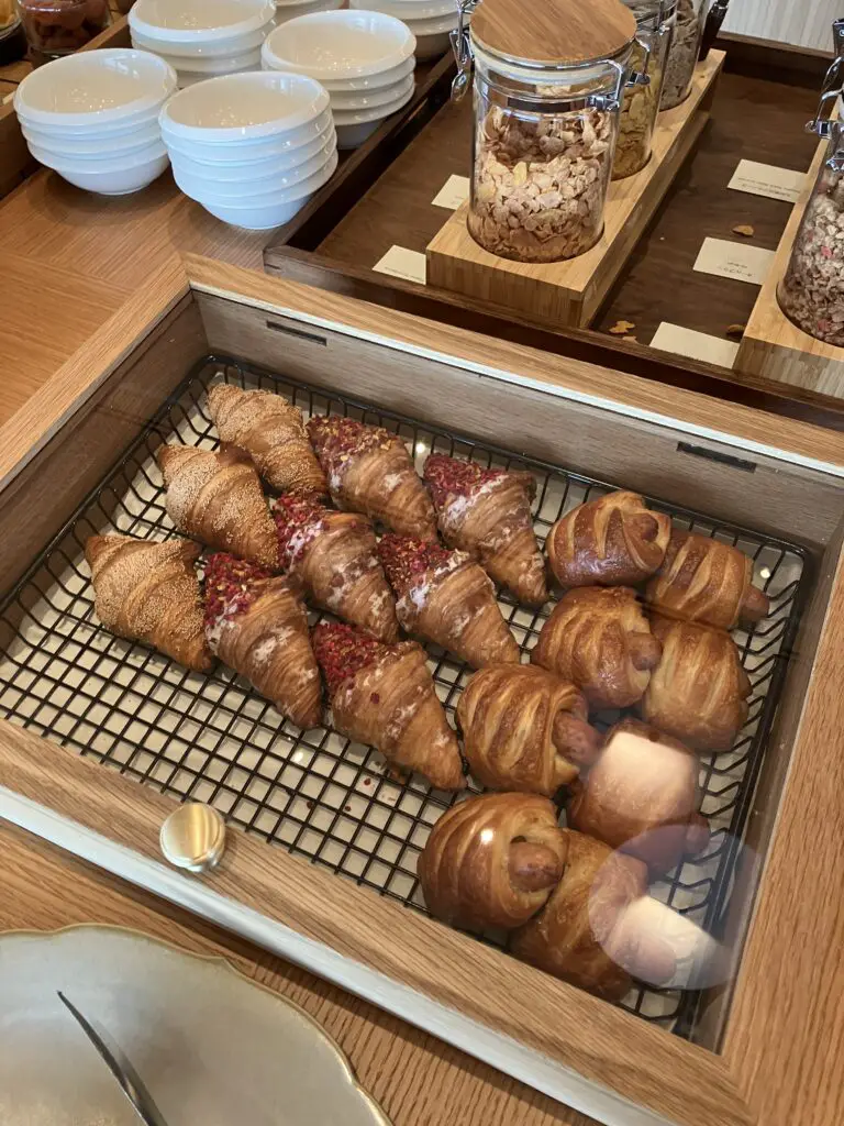 Ritz-Carlton Fukuoka Viridis Breakfast Pastries