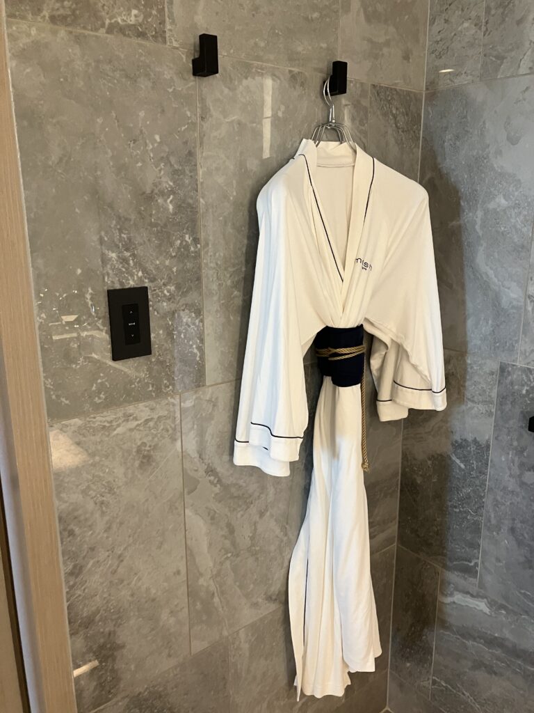 Mesm Tokyo Bathrobe Yukata