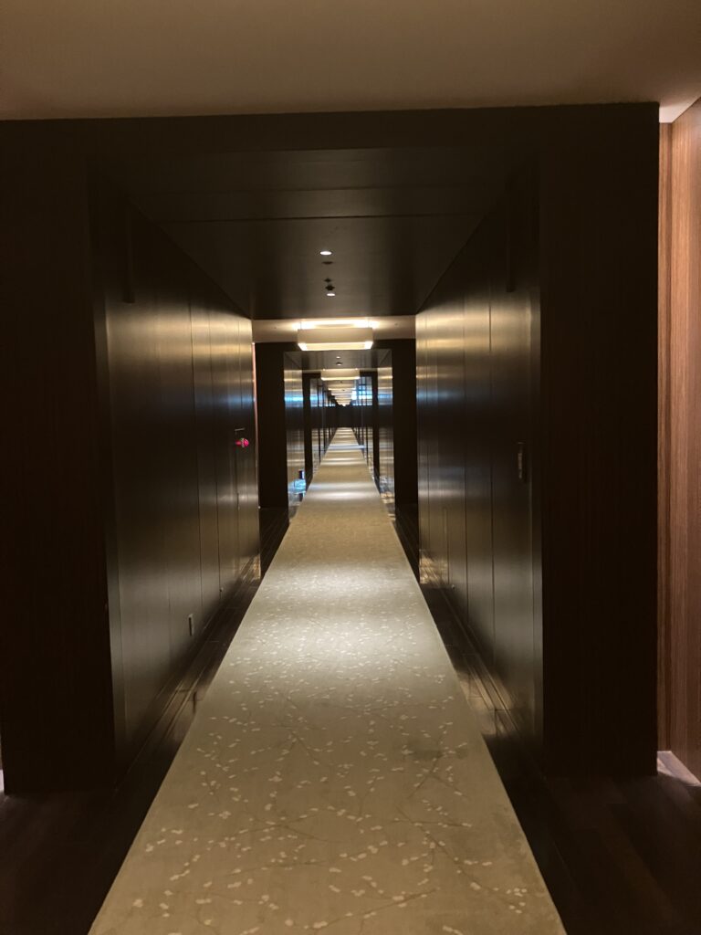 Conrad Tokyo Rooms Hallway