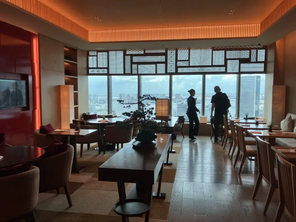 Conrad Tokyo Executive Lounge Bay Side