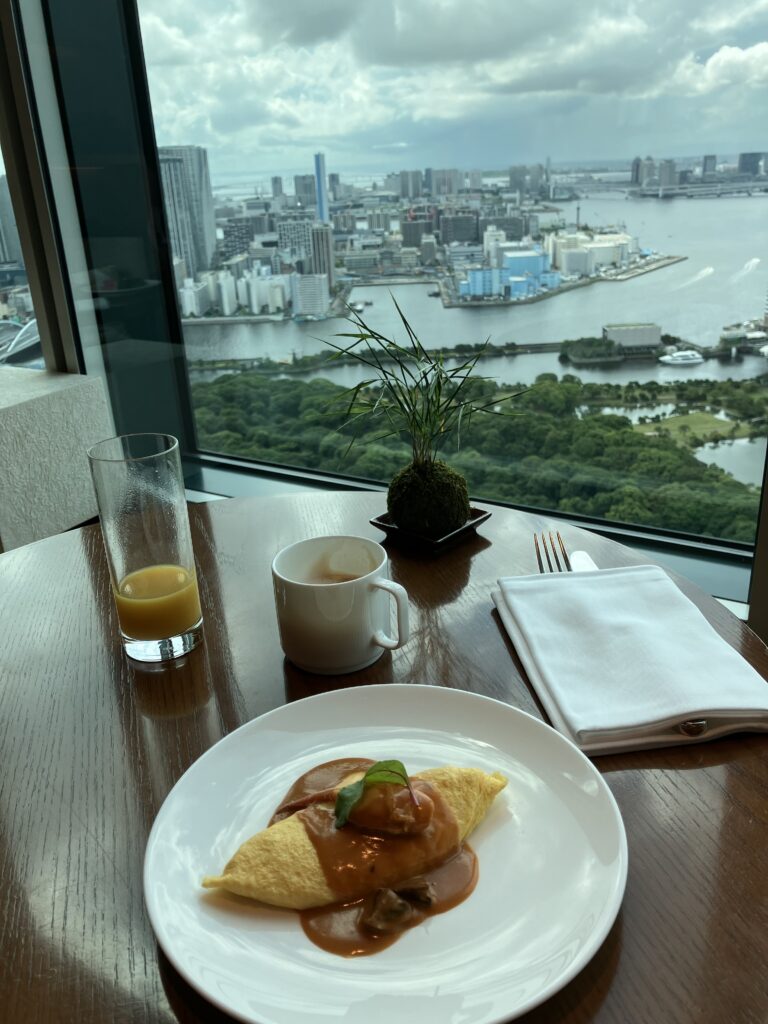 Conrad Tokyo Executive Lounge Lobster Omelet Breakfast