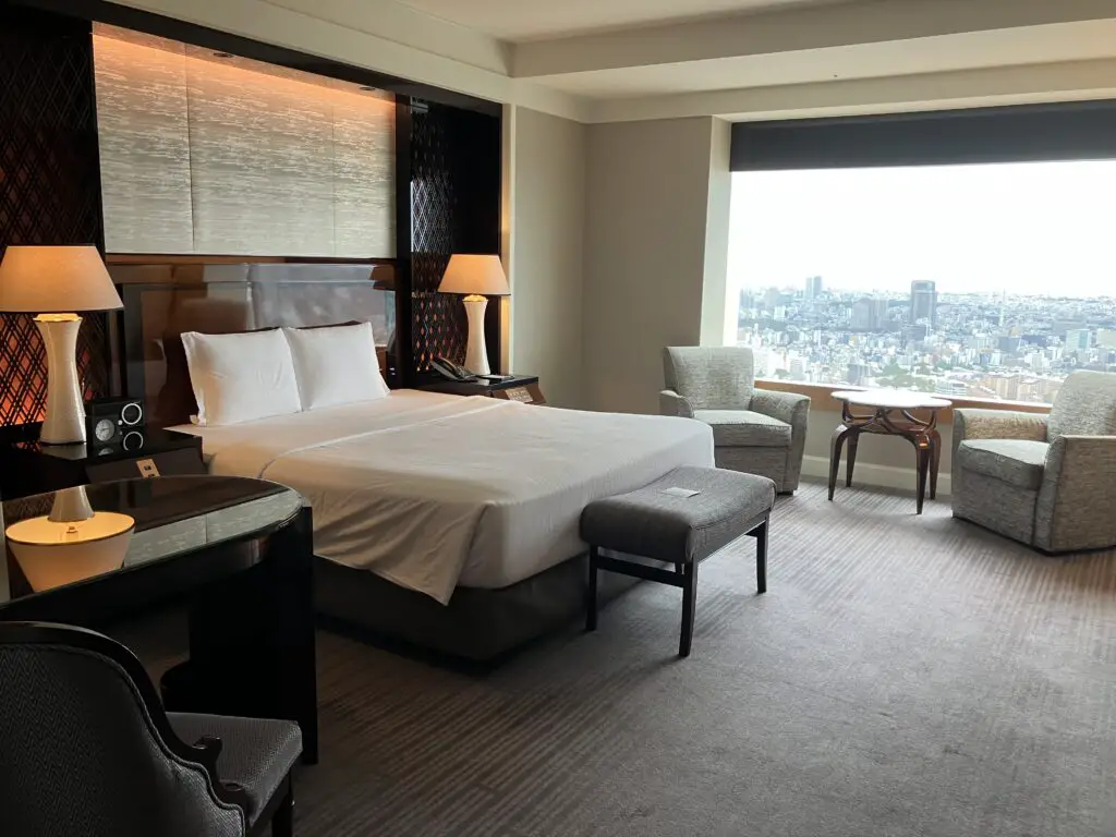 Ritz-Carlton Tokyo Deluxe Room King Bed