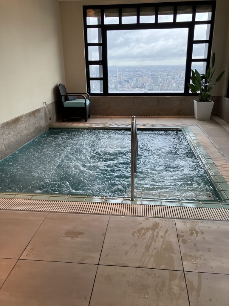 Ritz-Carlton Tokyo Jacuzzi