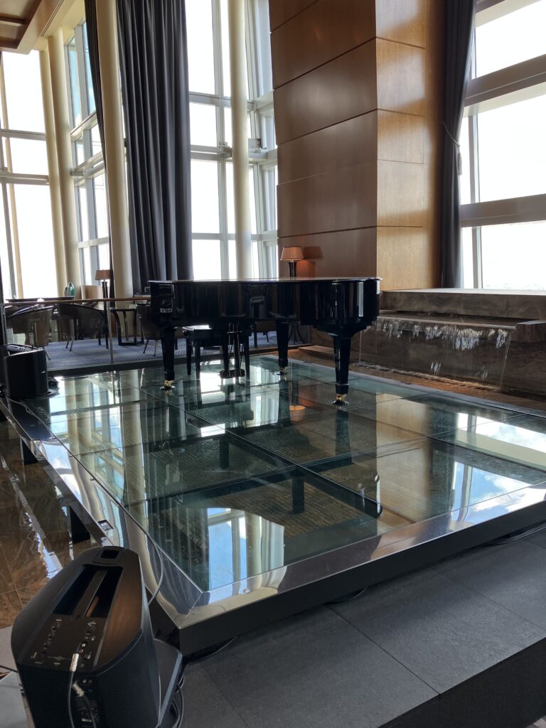 Ritz-Carlton Tokyo The Lobby Lounge Grand Piano