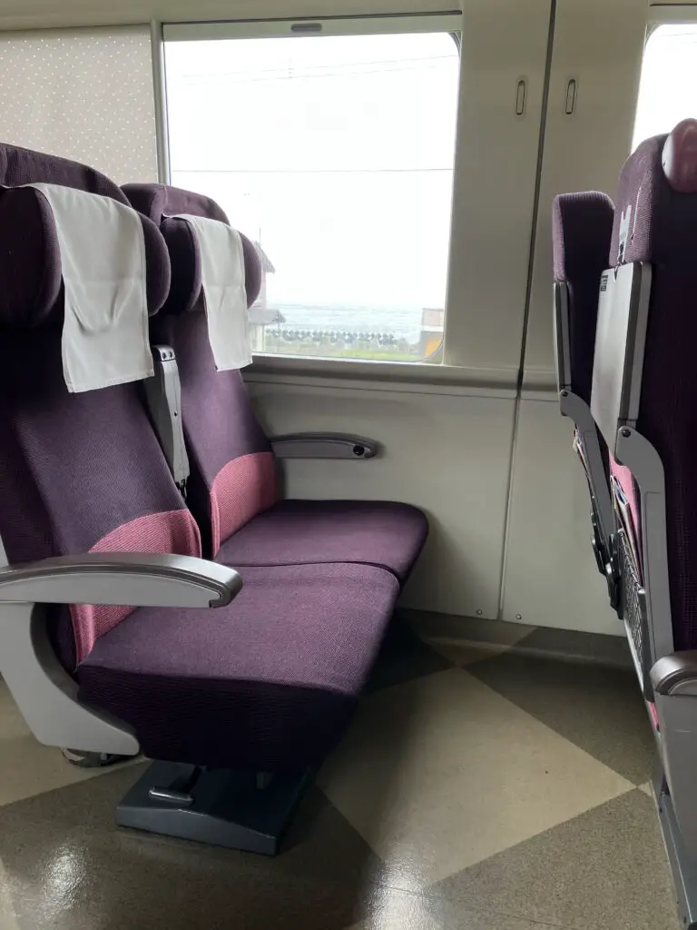 Hokuto Limited Express Seats