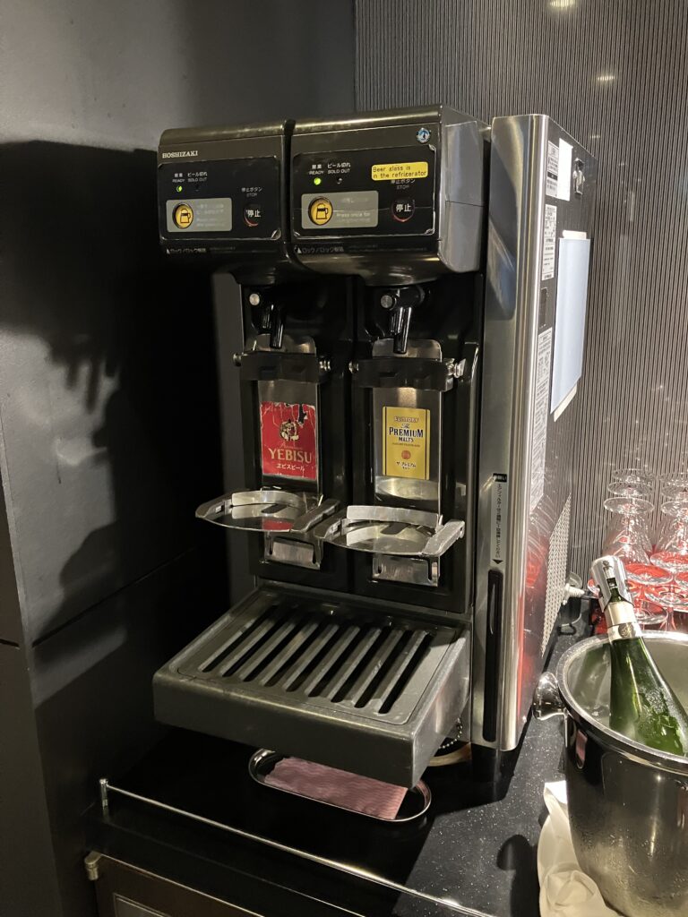 ANA Suite Lounge HND Beer Dispenser