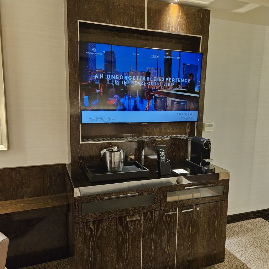 Waldorf Astoria Las Vegas Room TV & Pantry