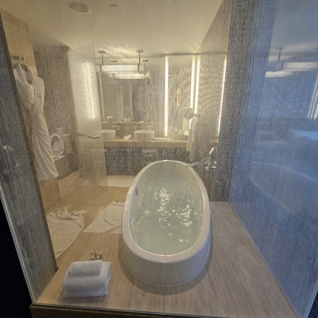 Waldorf Astoria Las Vegas Bathroom See Through Window