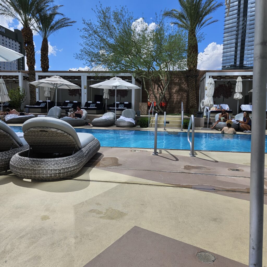 Waldorf Astoria Las Vegas Pool