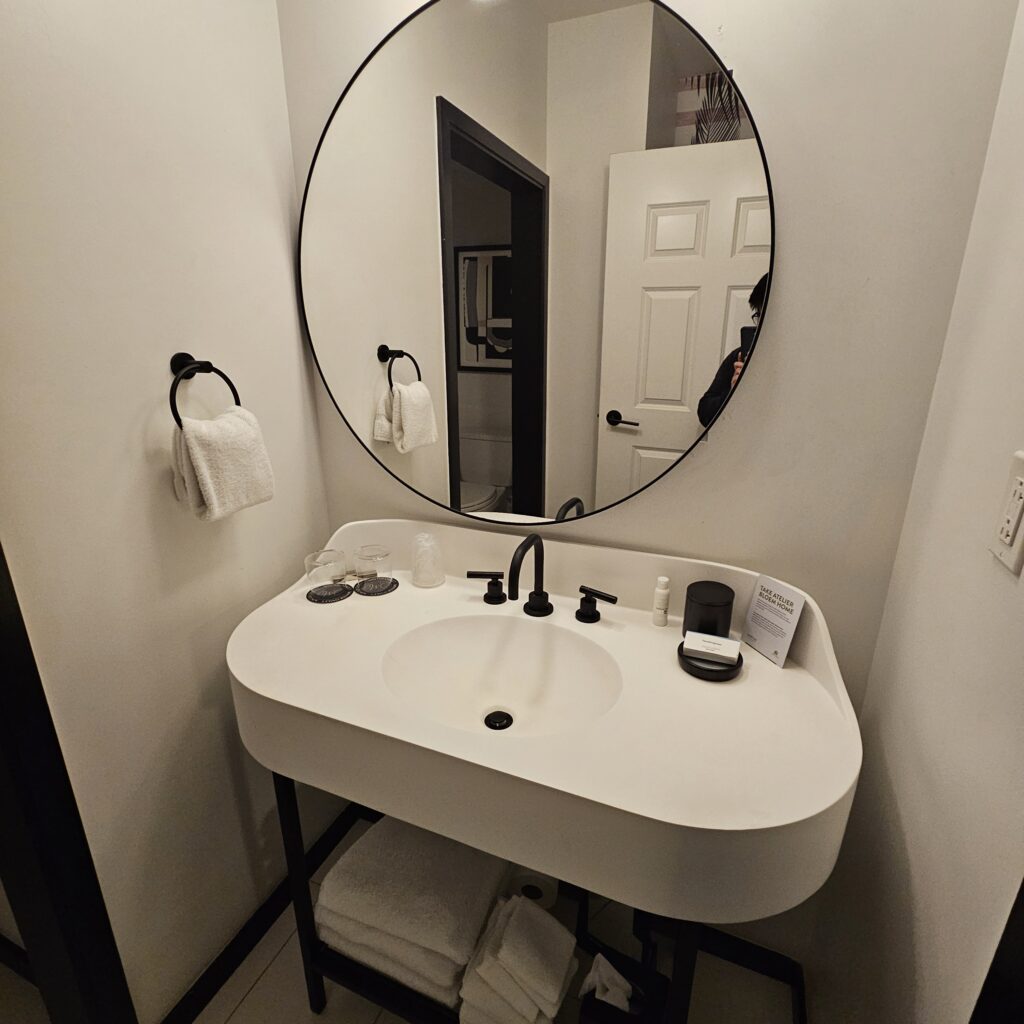 Kimpton Hotel Fontenot Bathroom Sink